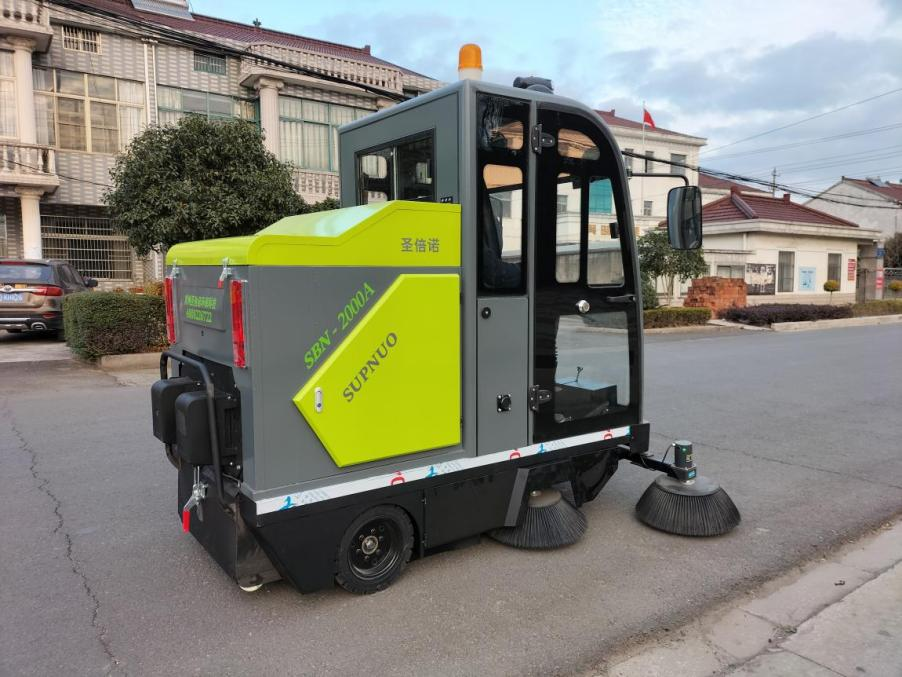 保山龙建清扫车_0